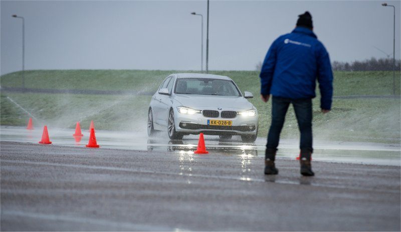 prive rijvaardigheidstraining in eigen auto
